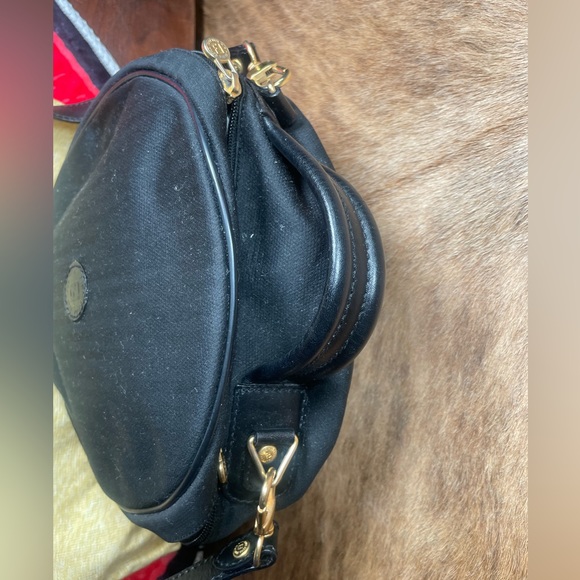 Round FENDI w/ dust bag - Picture 6 of 15